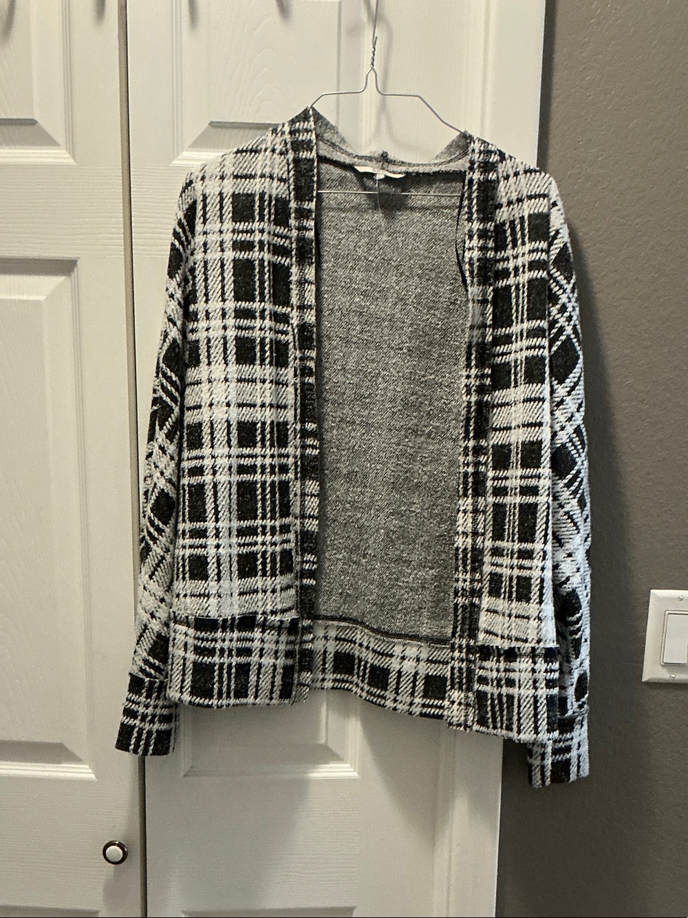 BKE Black & White Plaid Open Cardigan
